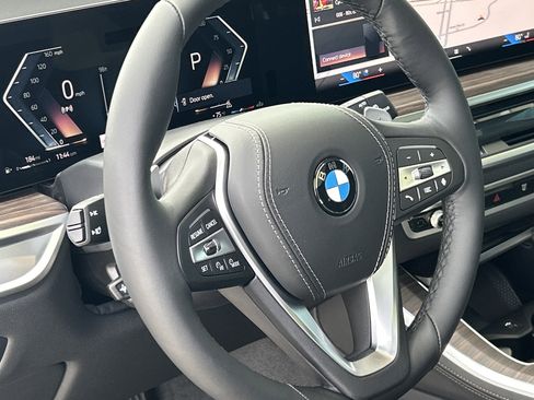 New 2026 BMW X5 xDrive40i w/ Executive Package image 60