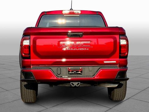 Used 2024 GMC Canyon Elevation w/ Elevation Premium Package AWD/4WD image 5