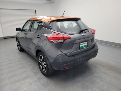 Used 2019 Nissan Kicks SV FWD image 5