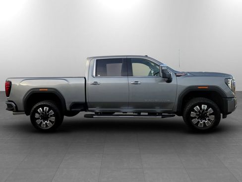 New 2026 GMC Sierra 2500 Denali w/ Technology Package AWD/4WD image 3