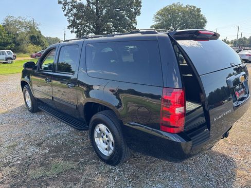 Used 2014 Chevrolet Suburban LT w/ Luxury Package RWD image 19