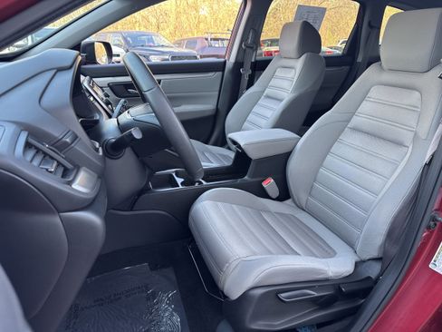 Used 2020 Honda CR-V LX image 7