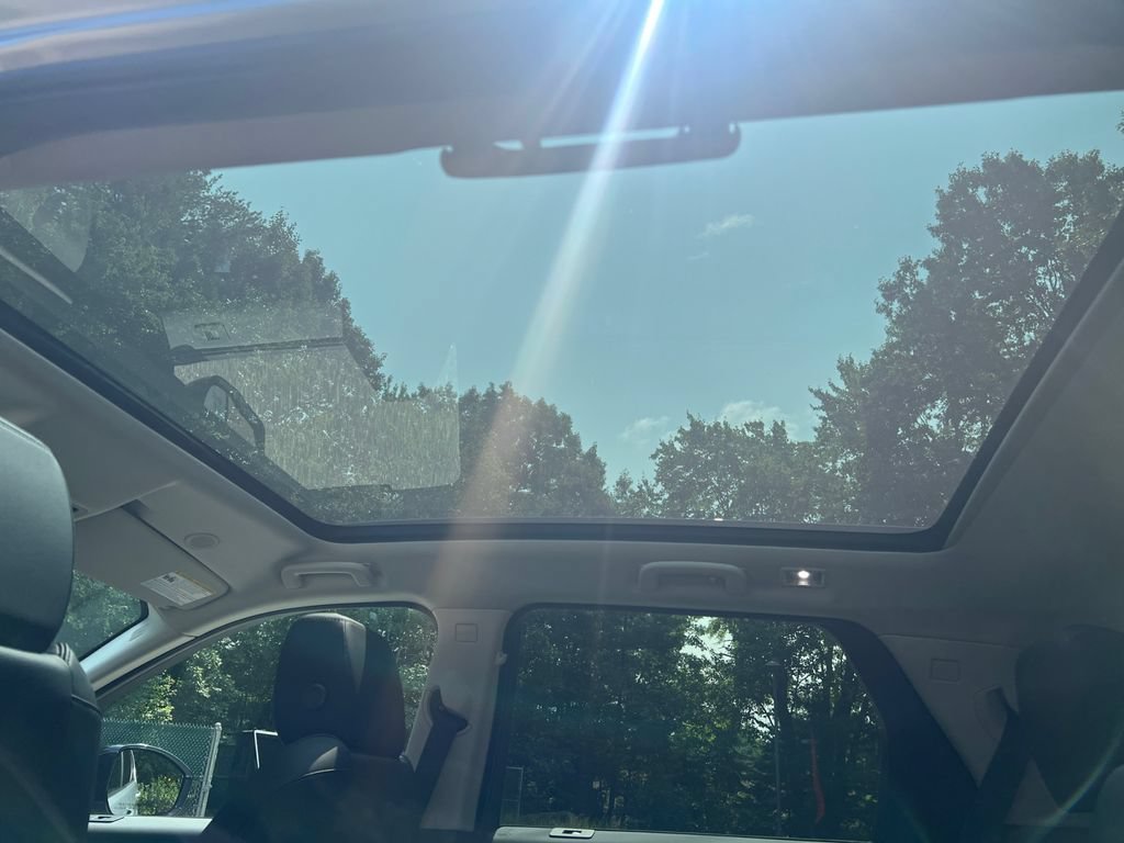 New 2025 Land Rover Discovery Sport S AWD/4WD image 29