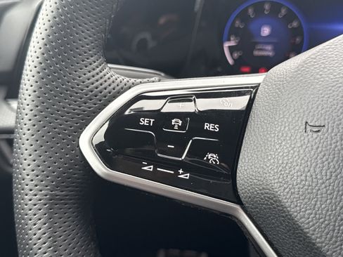 Used 2022 Volkswagen GTI SE image 25