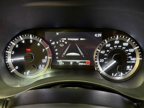 Used 2024 Toyota Highlander LE image 23