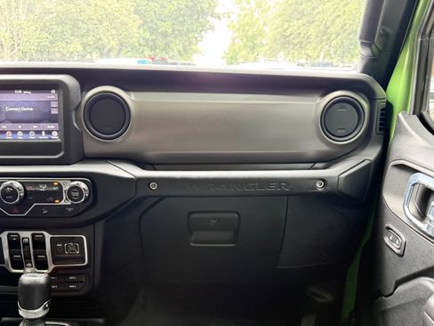 Used 2018 Jeep Wrangler Unlimited Sport S AWD/4WD image 31