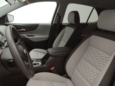 Used 2020 Chevrolet Equinox LS w/ LS Convenience Package image 17