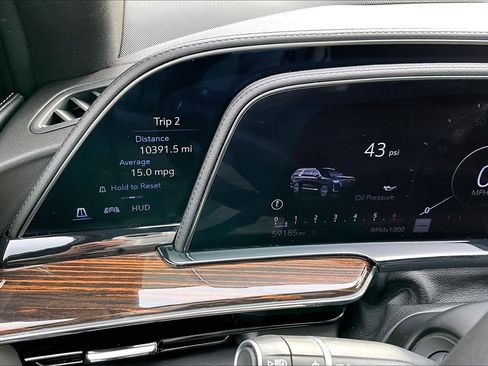 Used 2023 Cadillac Escalade Premium Luxury image 26