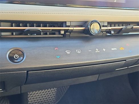 Used 2024 Nissan Ariya FWD image 16