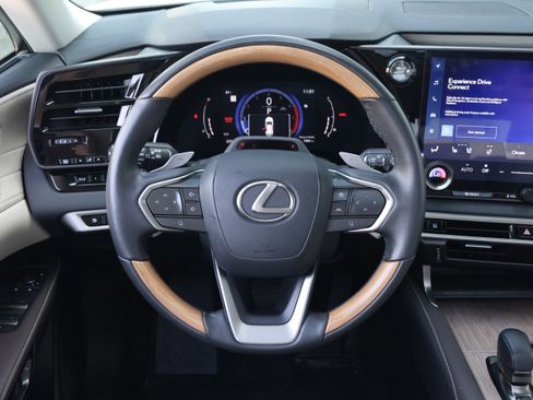 Used 2024 Lexus RX 350 AWD image 18