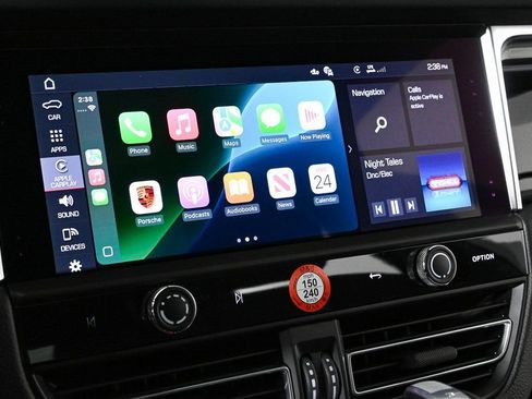 Used 2026 Porsche Macan image 15