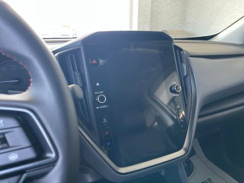 Used 2025 Subaru Crosstrek 2.5i Limited AWD/4WD image 25