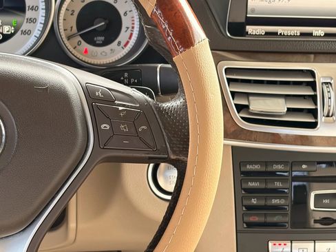 Used 2014 Mercedes-Benz E 350 4MATIC Sedan image 32