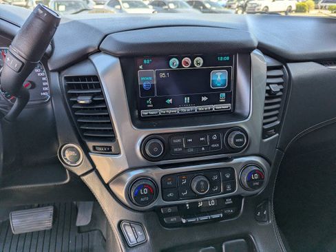 Used 2015 Chevrolet Tahoe LT image 19
