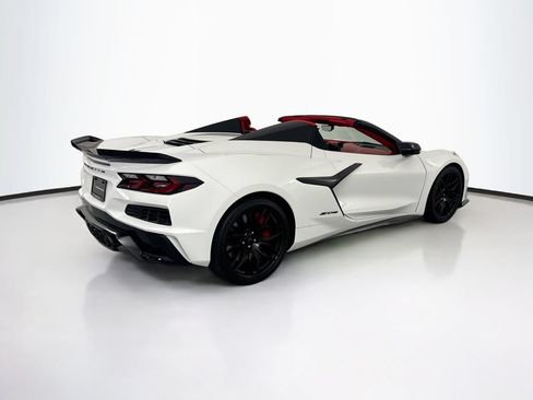 Used 2024 Chevrolet Corvette Z06 w/ Stealth Interior Trim Package RWD image 5
