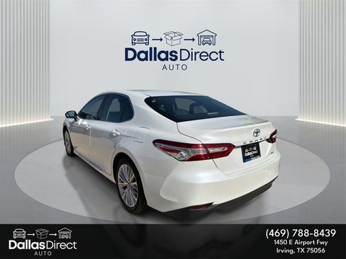 Used 2018 Toyota Camry XLE image 8