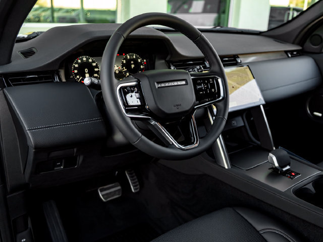 New 2026 Land Rover Discovery Sport Landmark AWD/4WD image 17