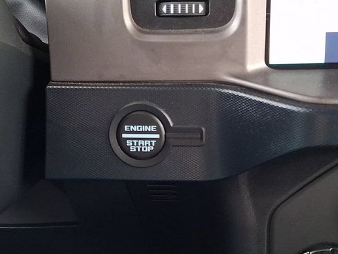 Used 2022 Ford Bronco Outer Banks AWD/4WD image 22