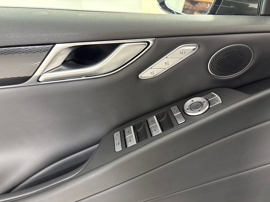 New 2027 Genesis G80 2.5T AWD/4WD image 17