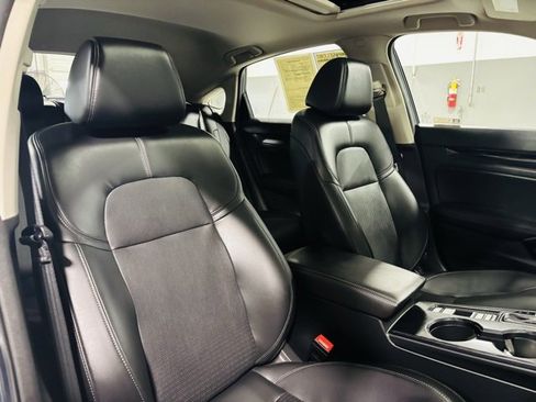 Used 2023 Honda Civic EX-L image 33