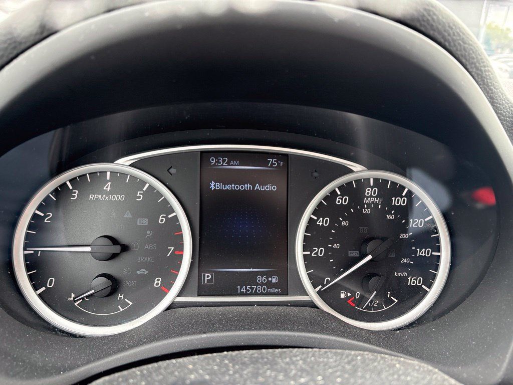 Used 2016 Nissan Sentra SV FWD image 14