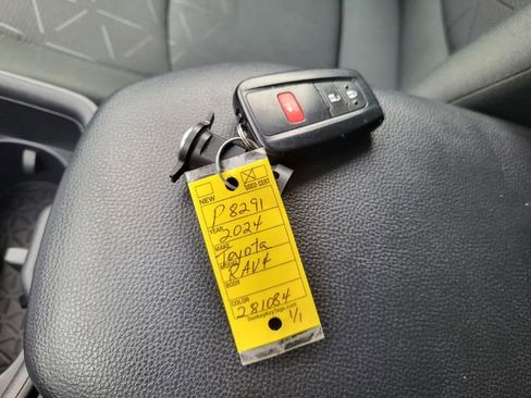 Used 2024 Toyota RAV4 XLE image 25