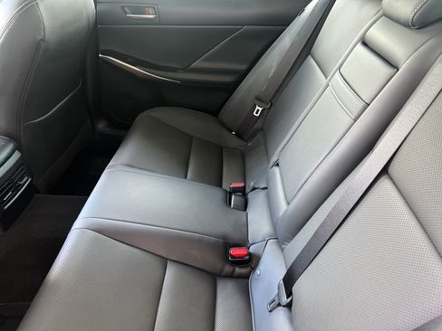 Used 2020 Lexus IS 300 image 25