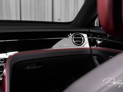 Used 2023 Bentley Flying Spur W12 image 36