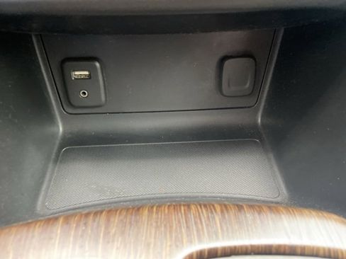 Used 2018 GMC Canyon Denali image 29