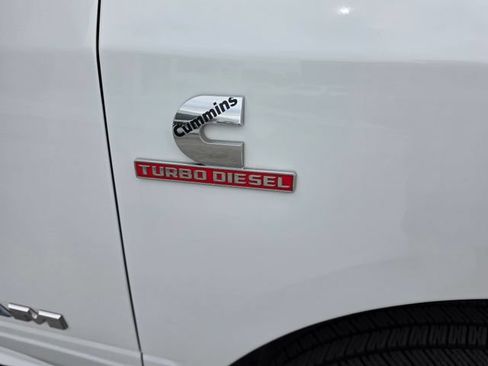 Used 2024 RAM 2500 Big Horn AWD/4WD image 12