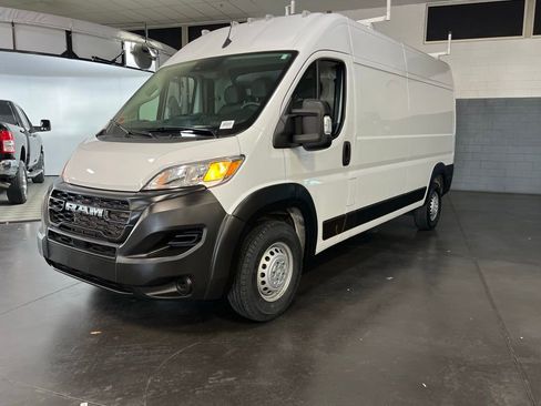 Used 2024 RAM ProMaster 2500 image 3