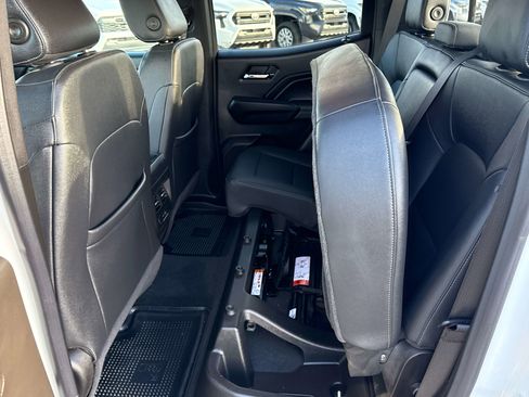 Used 2024 Chevrolet Colorado LT w/ LT Convenience Package III image 13