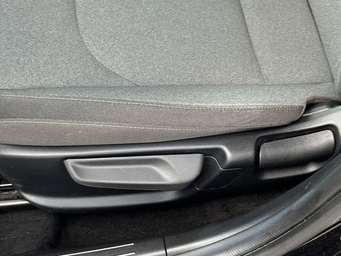 Used 2025 Kia K4 LXS image 22