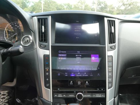 Used 2021 INFINITI Q50 Luxe RWD image 22
