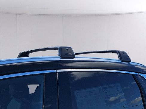 New 2026 Nissan Kicks SR w/ SR Premium Package AWD/4WD image 6