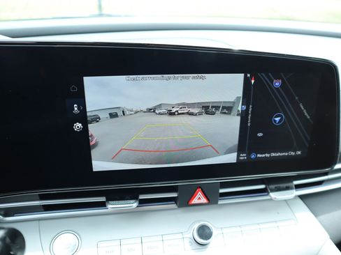 New 2026 Hyundai Elantra Limited FWD image 9