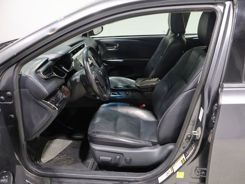 Used 2013 Toyota Avalon XLE FWD image 11