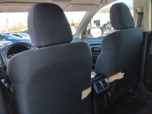 Used 2019 Mitsubishi Outlander ES image 19