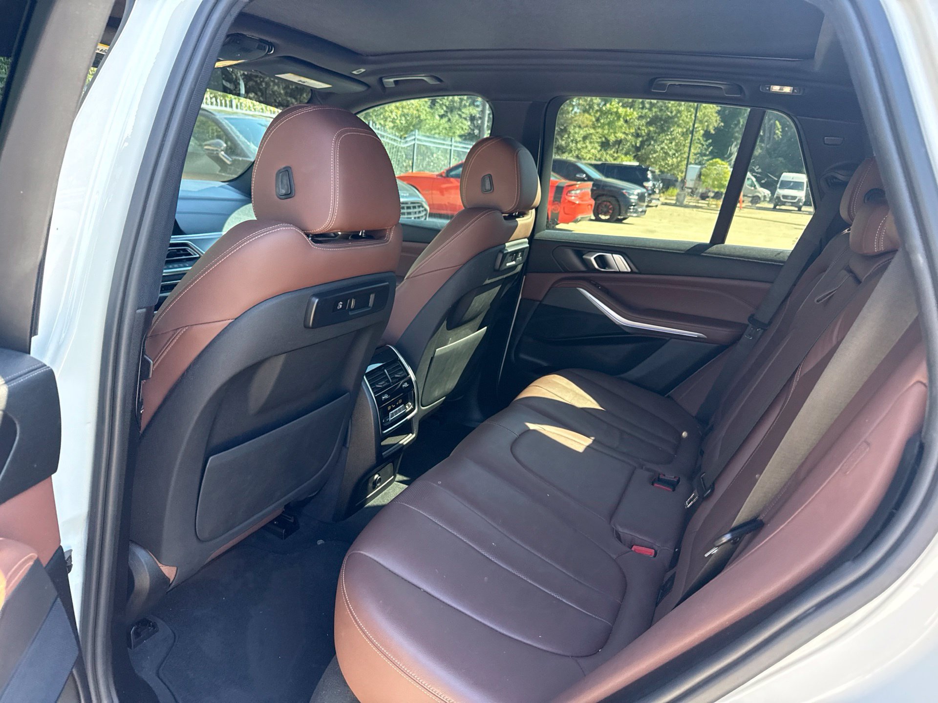 Used 2019 BMW X5 xDrive40i w/ Convenience Package AWD/4WD image 10