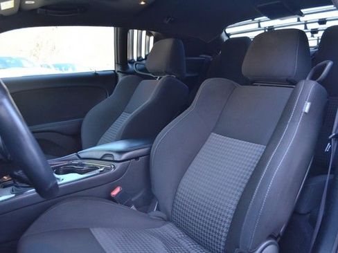 Used 2022 Dodge Challenger R/T image 18