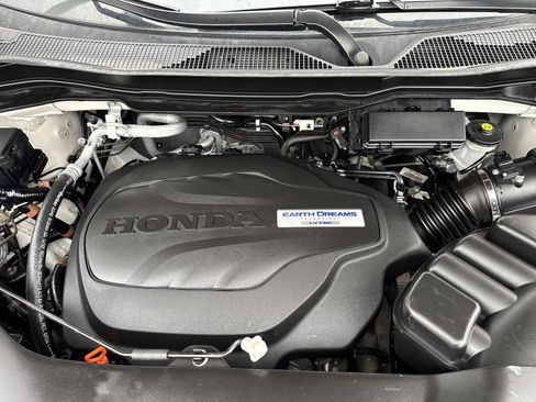 Used 2017 Honda Pilot Elite image 19