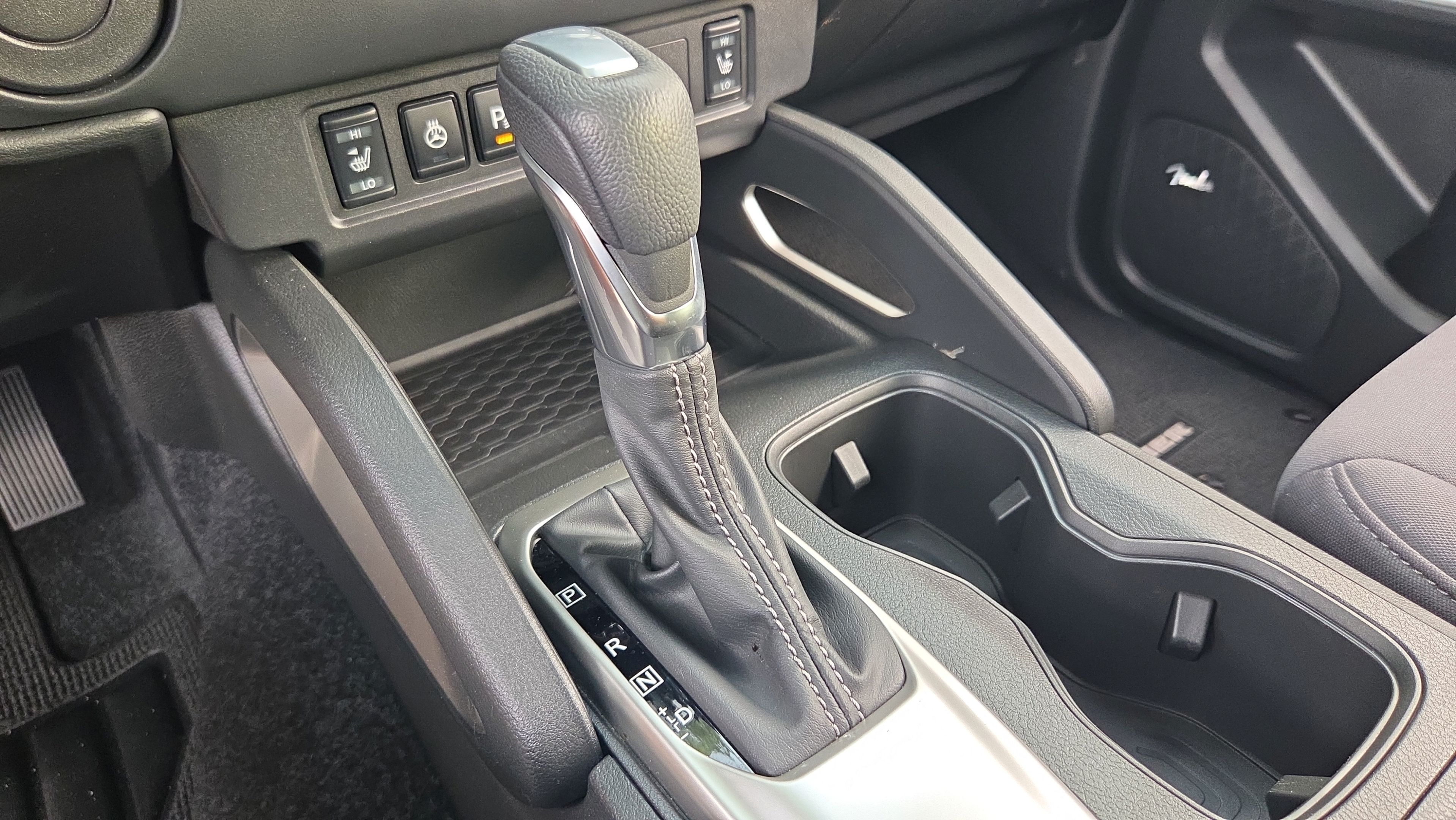Used 2024 Nissan Frontier SV w/ SV Convenience Package RWD image 22
