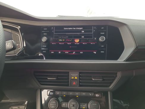 Used 2024 Volkswagen Jetta GLI 40th Anniversary Edition image 24