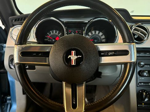 Used 2006 Ford Mustang GT Premium image 13