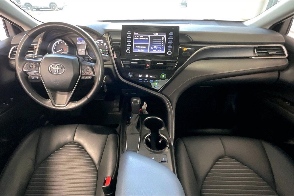 Used 2024 Toyota Camry SE FWD image 6
