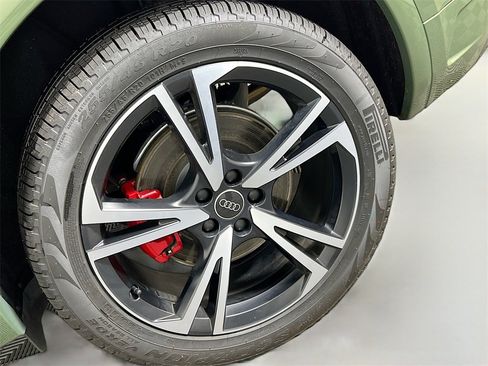 Used 2025 Audi Q5 2.0T Premium Plus image 32