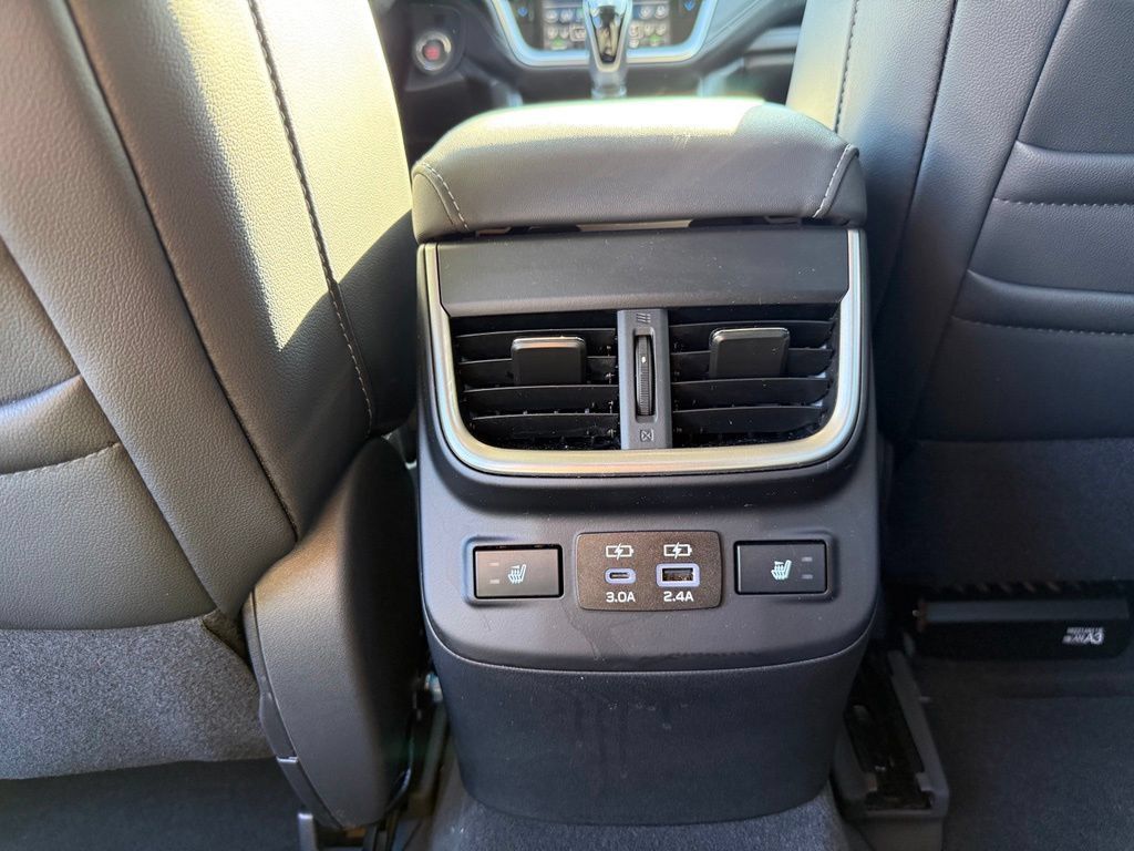 Certified 2025 Subaru Outback Touring XT AWD/4WD image 29
