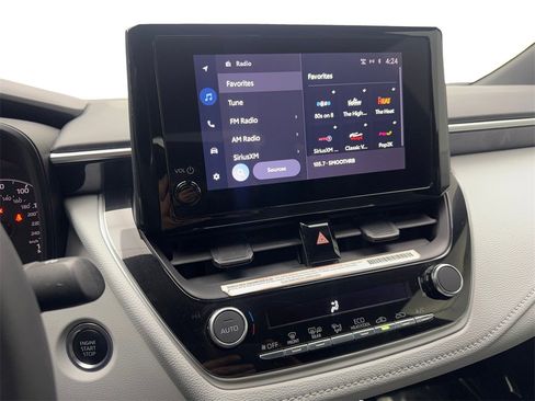 Used 2024 Toyota Corolla SE image 62