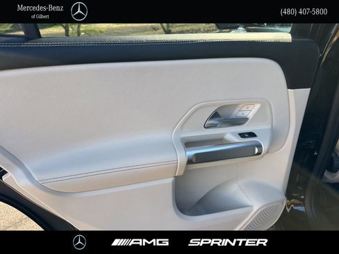 Certified 2022 Mercedes-Benz GLB 250 image 16