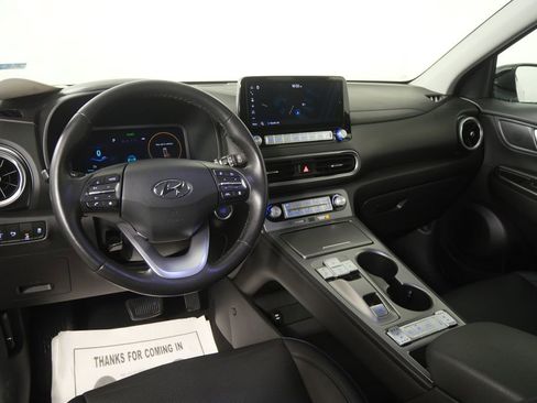 Used 2023 Hyundai Kona Limited FWD image 18